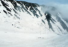 �����A���v�X����~