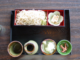 �����A���v�X����~