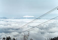 �s���^�X����