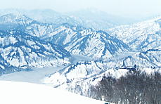 �������ێR